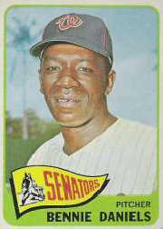 1965 Topps Baseball Cards      129     Bennie Daniels